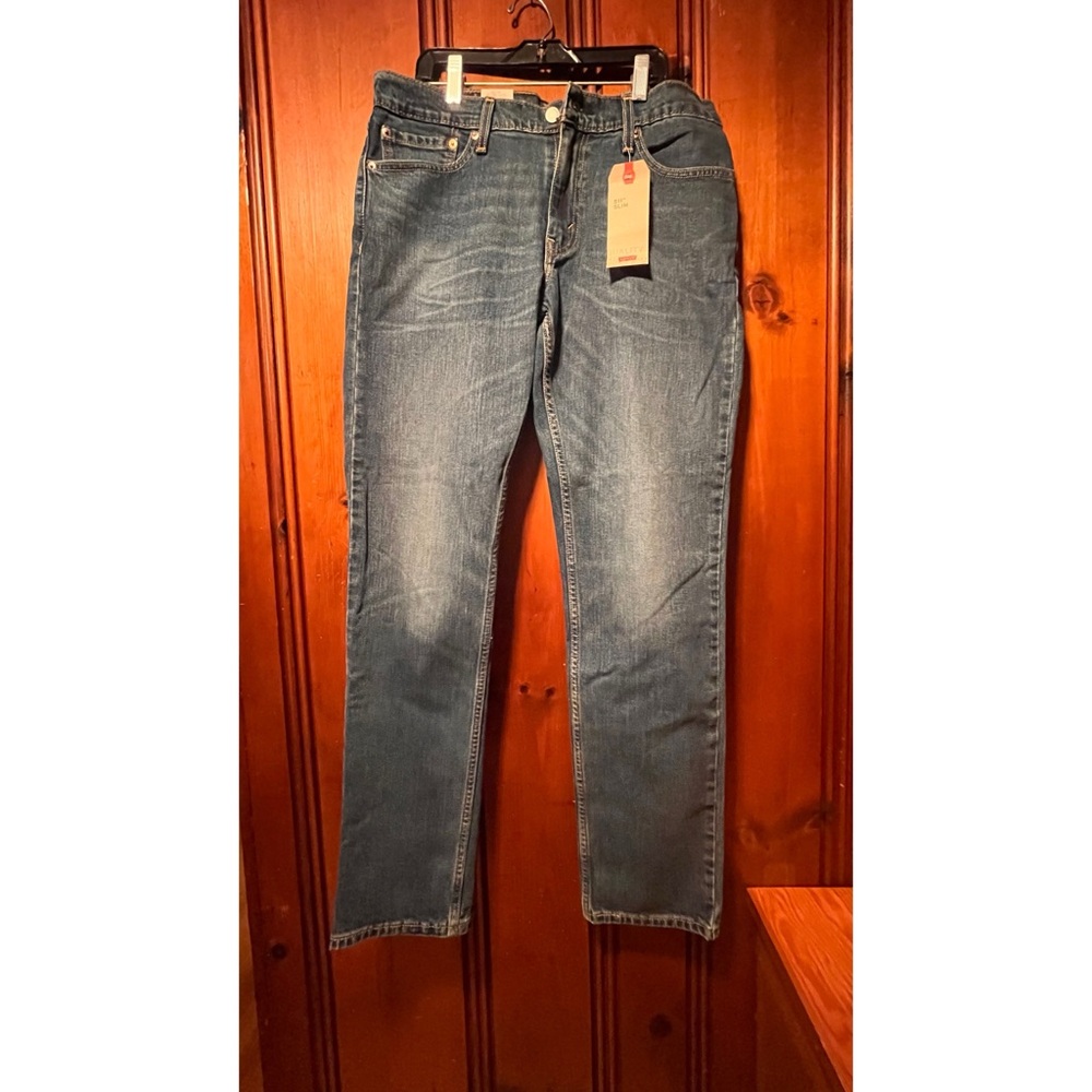 NWT Levi’s 511 32x32 jeans
